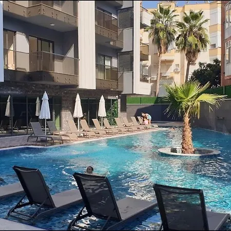 C-lounge Cleopatra Apaprtment דירה